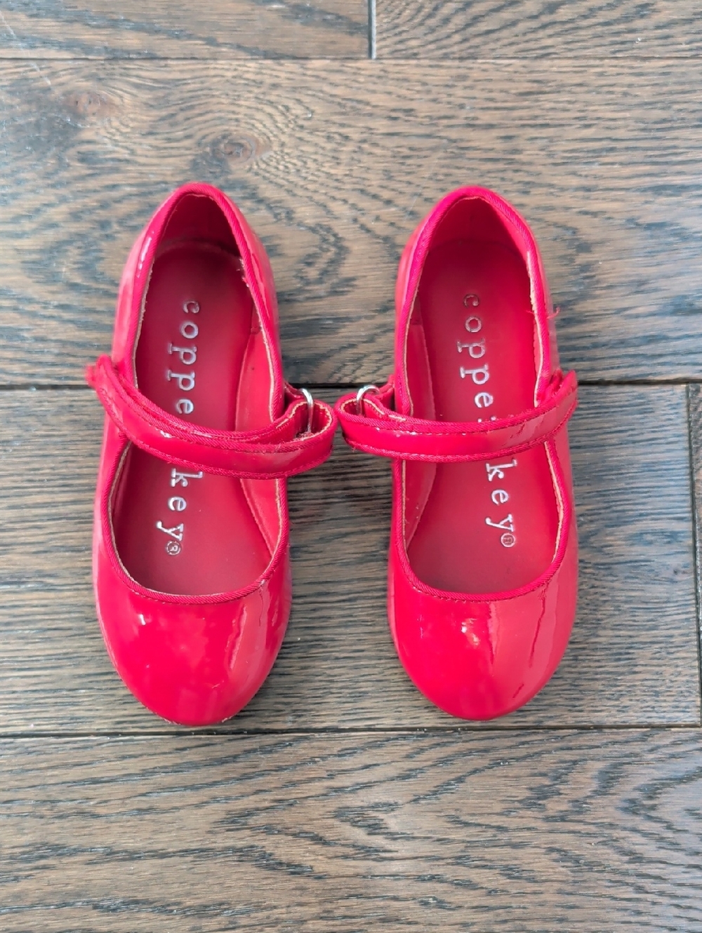 Copper Key Toddler Size 10 Bright Red Patent Mary Jane Shoes